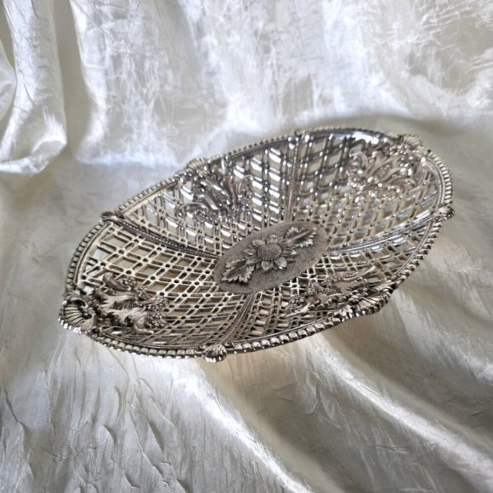 Silver Plate Vintage Floral Filigree Art Serving Dish Bowl